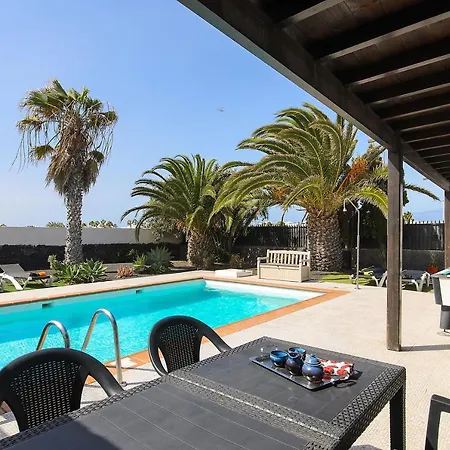 Villa Mariola